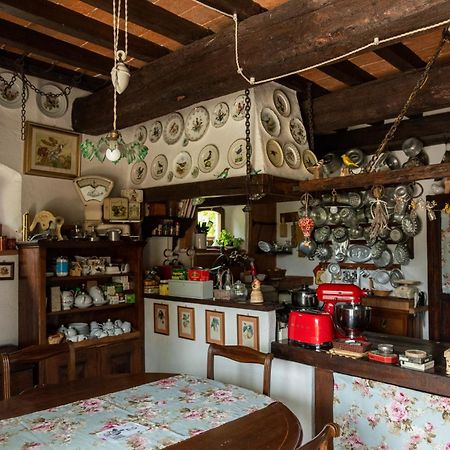 Cascina La Buca ξενώνας Castello di Serravalle Εξωτερικό φωτογραφία