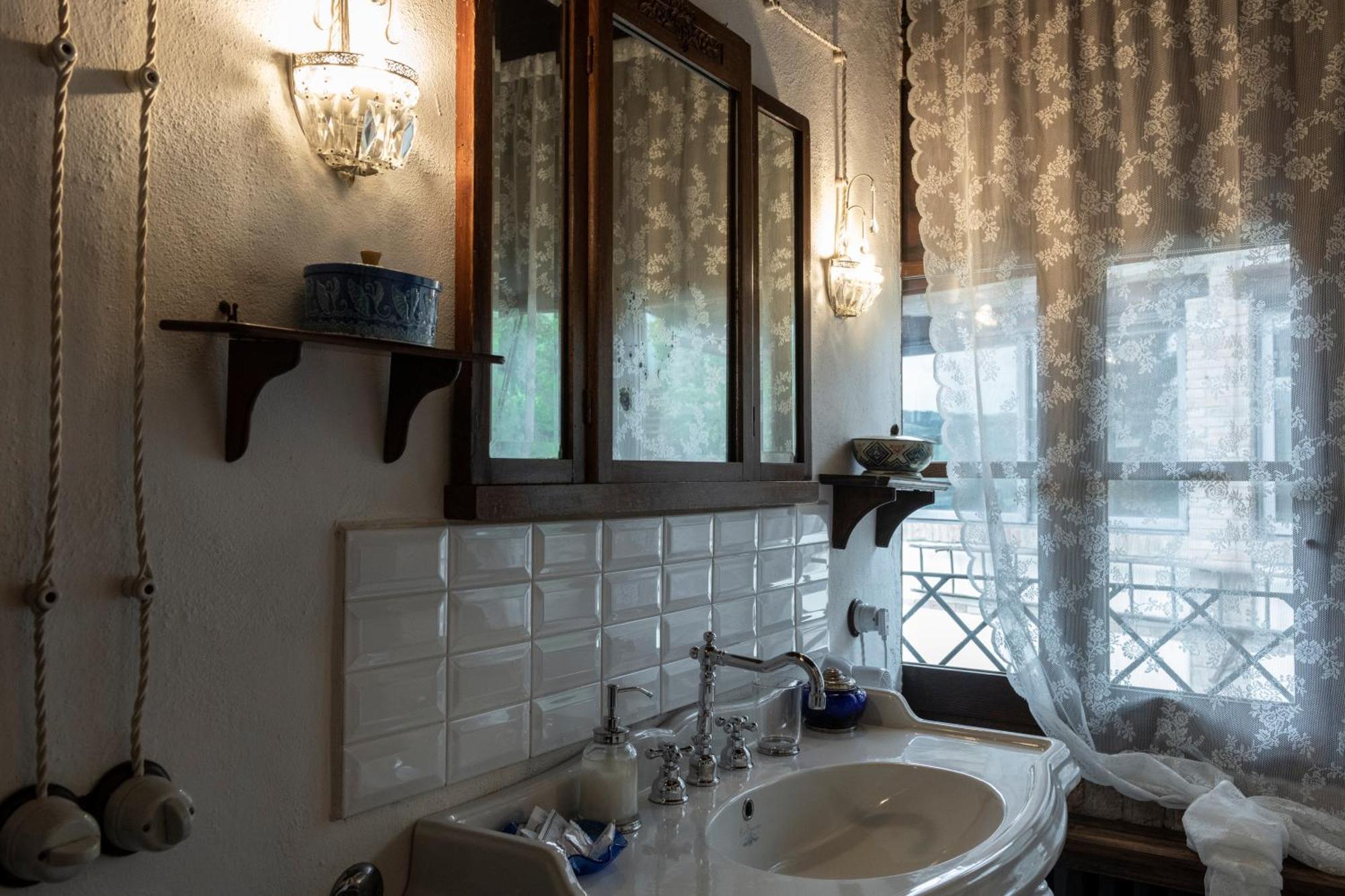 Cascina La Buca ξενώνας Castello di Serravalle Εξωτερικό φωτογραφία